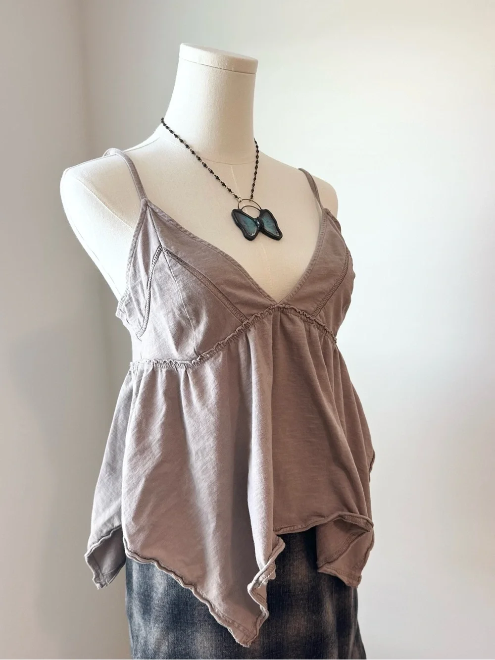 aerie Taupe Flowy Cami - Picture 2 of 8